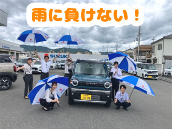 梅雨はジメジメ、神殿店はイキイキ！